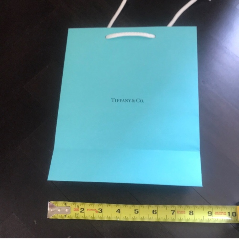 Tiffany & Co. Authentic gift Shopping bag medium Wrap a Gift